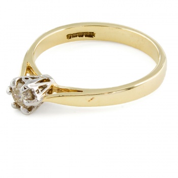 9ct gold Diamond solitaire Ring size L